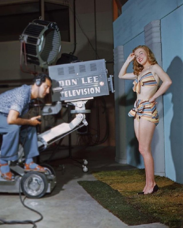 她成为 玛丽莲·梦露 之前 1940年代