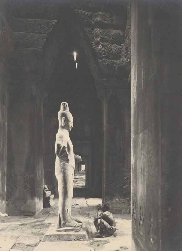 毘濕奴在吳哥窟遺址中柬埔寨，1930年代