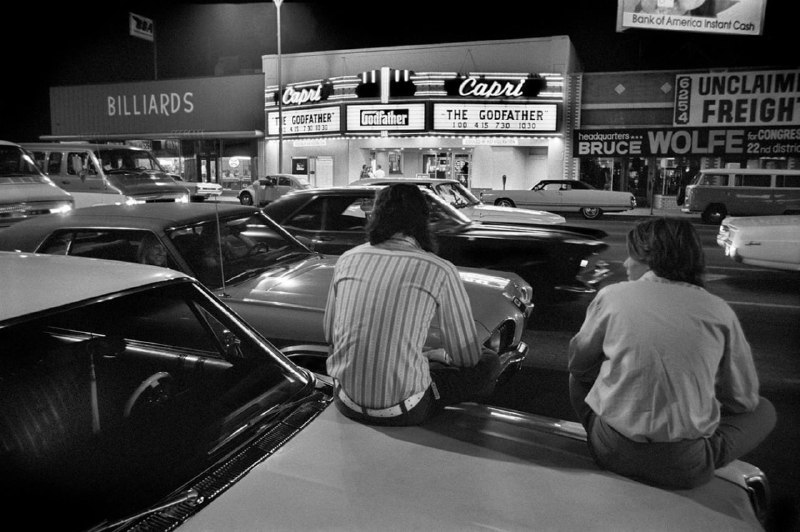 1970年代美国青年文化中的一个经典现象——“Cruising the Strip”