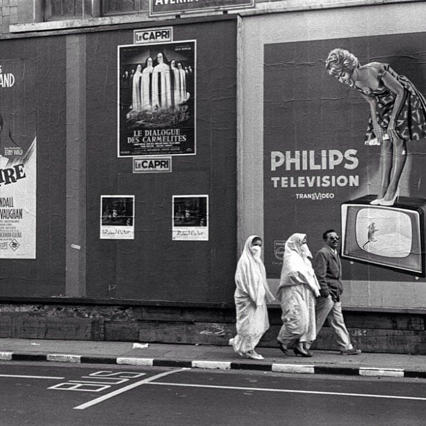 1960年代的阿尔及尔街景1960年代的阿尔及尔（阿尔及利亚首都）正处在一个非常动荡的时期