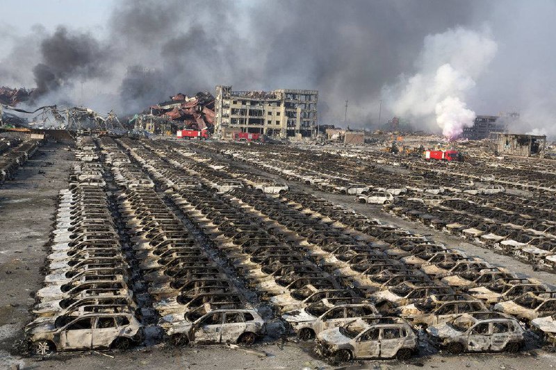 2015年8月，中国的天津大爆炸