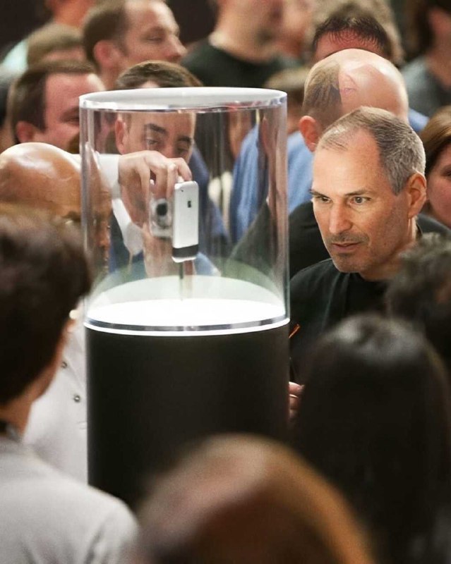 2007年6月29日，旧金山成为全球瞩目的焦点，因为这是第一代iPhone正式发布的日子