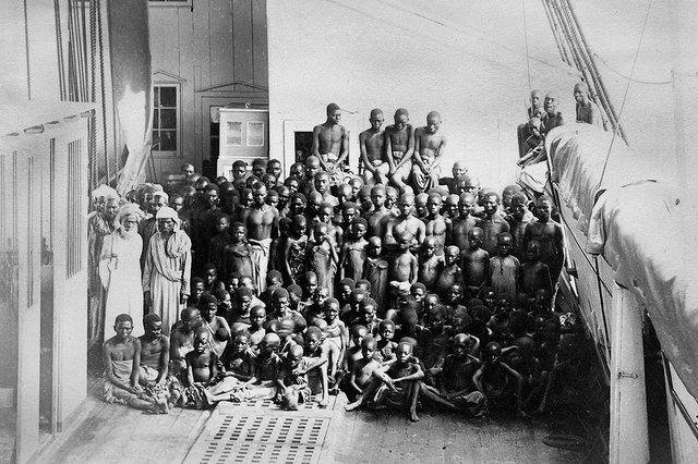1868年，英国海军在桑给巴尔附近海域截获阿拉伯贩奴船