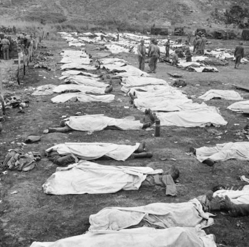 ↩️🖼 1944年6月诺曼底登陆中，奥马哈海滩是美军攻势中最惨烈的一战