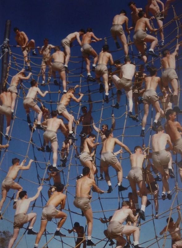 1942 年，德克萨斯州科珀斯克里斯蒂海军航空学校学员训练课程