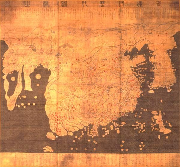 #地图 混一疆理歴代国都之図《混一疆理历代国都之图》是朝鲜太宗2年（明建文帝四年）（1402年）制作的一幅世界地图