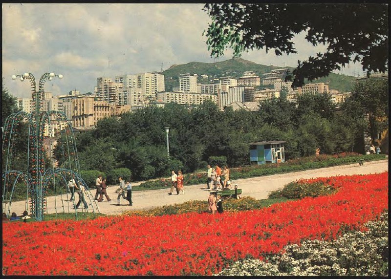 1983，海参崴