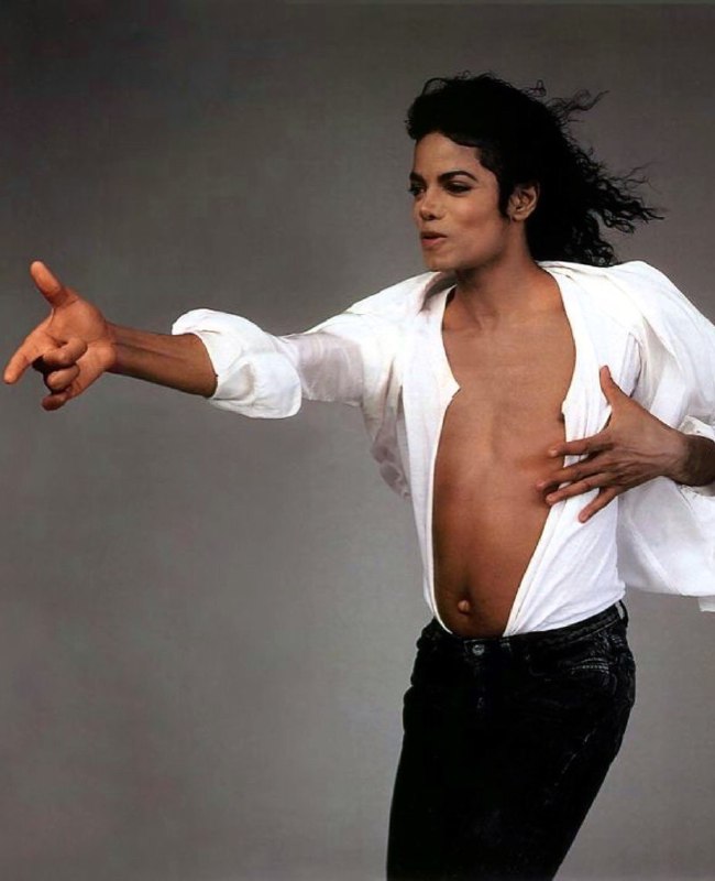 迈克尔·杰克逊(Michael Jackson)，由传奇摄影师安妮·莱博维茨(Annie Leibovitz)为《名利场》杂志拍摄，1989年