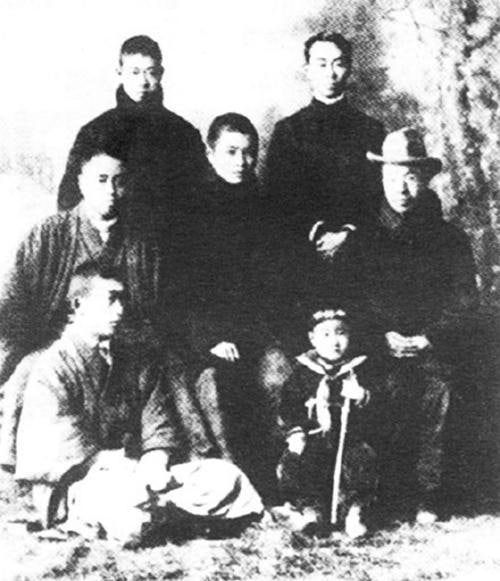 图为，光复会成员图以及光复会宗旨