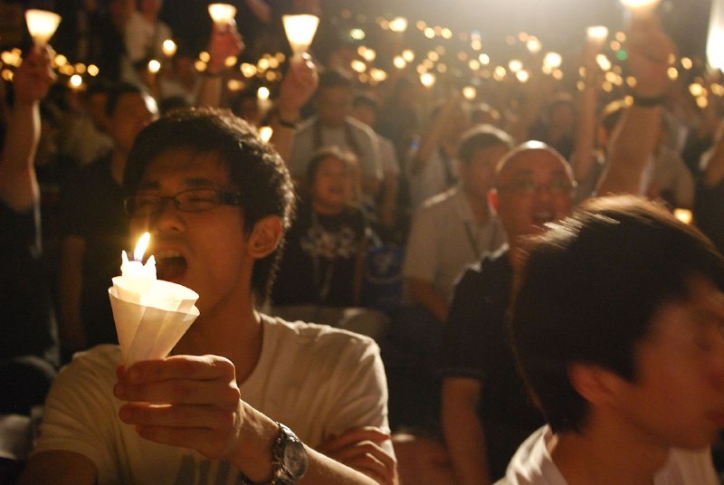 图为，2009年在香港举行的一次64事件烛光悼念活动