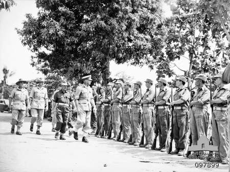 1945年10月10日，#第二次世界大战结束 新不列颠岛的莱城举行了一场特别的阅兵式和音乐会，庆祝中华民国成立34周年