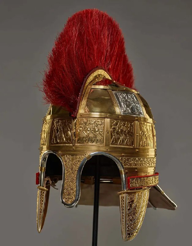 7 世纪的盎格鲁撒克逊金银头盔