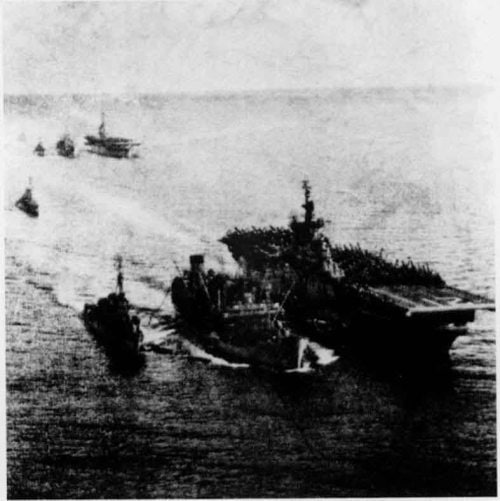 1950年6月27日，美国海军第七舰队派遣了军舰穿越台湾海峡