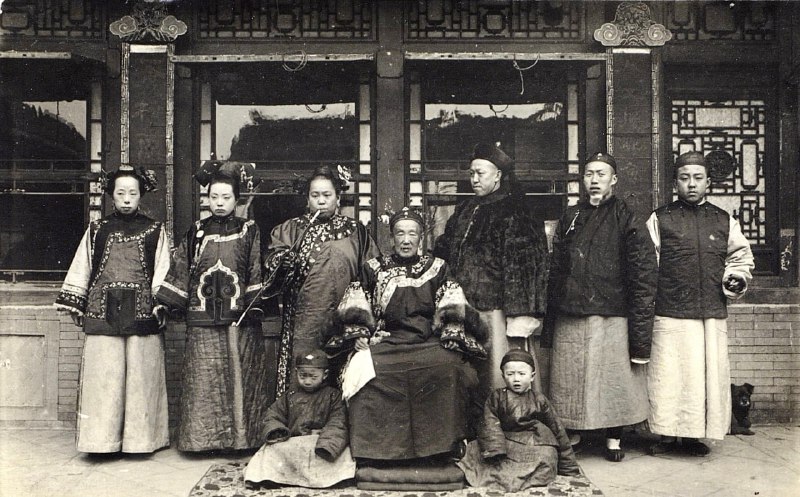 1，上层满人