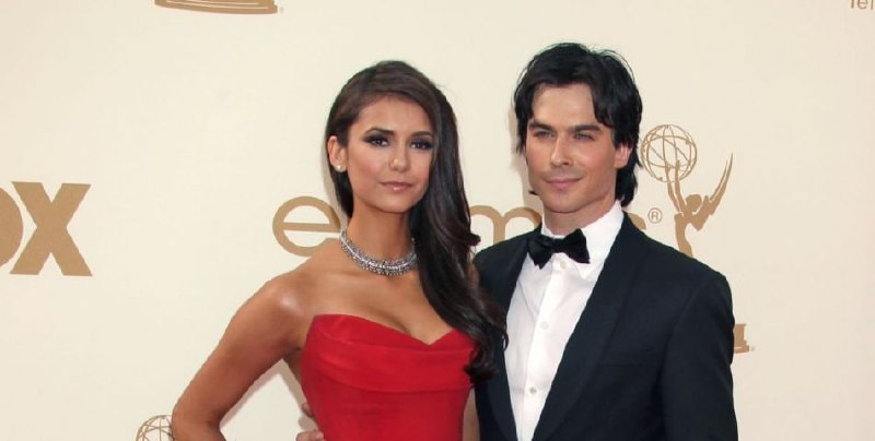 #名人 从上至下（P1-3）  2011 年 9 月 18 日，第63届黄金时段艾美奖上，妮娜·杜波夫与伊恩·萨默海尔德