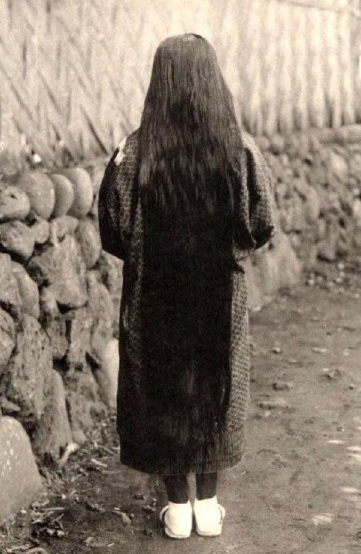 1890 年代至 1910 年代明治时代艺妓和舞妓照片，很少有人有机会一睹它们在 19 世纪艺妓文化时期的风采