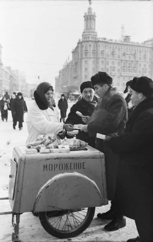 1956，莫斯科，冰棍摊