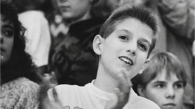 #人物 瑞安·韦恩·怀特（RyanWayneWhite）于1971年出生在美国印第安纳州