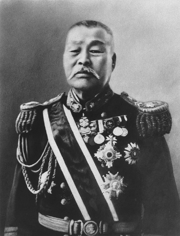 第一任台湾总督：桦山资纪1895年（明治28年）5月10日，桦山资纪（日语：樺山 資紀）被任命为台湾总督，同日开厅