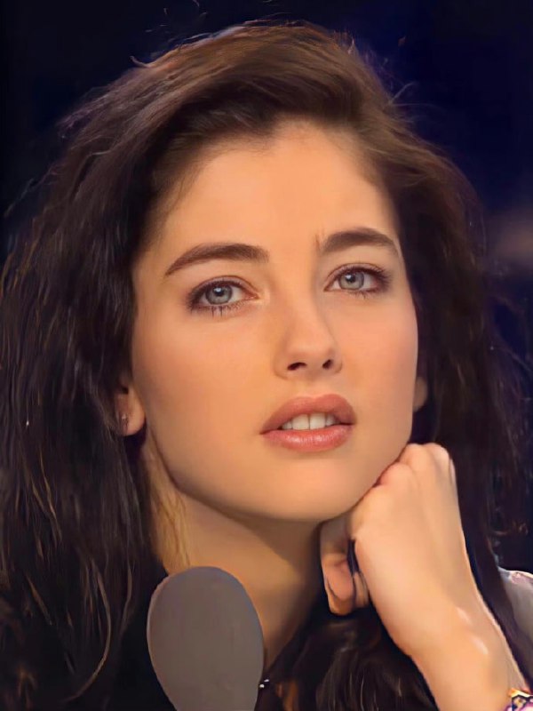 #名人 29岁时的克里斯蒂亚娜·耶里 Cristiana Réali ​​​