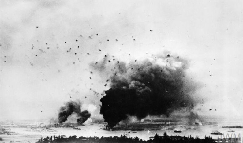 1941年12月7日，从珍珠城看到的袭击的远景
