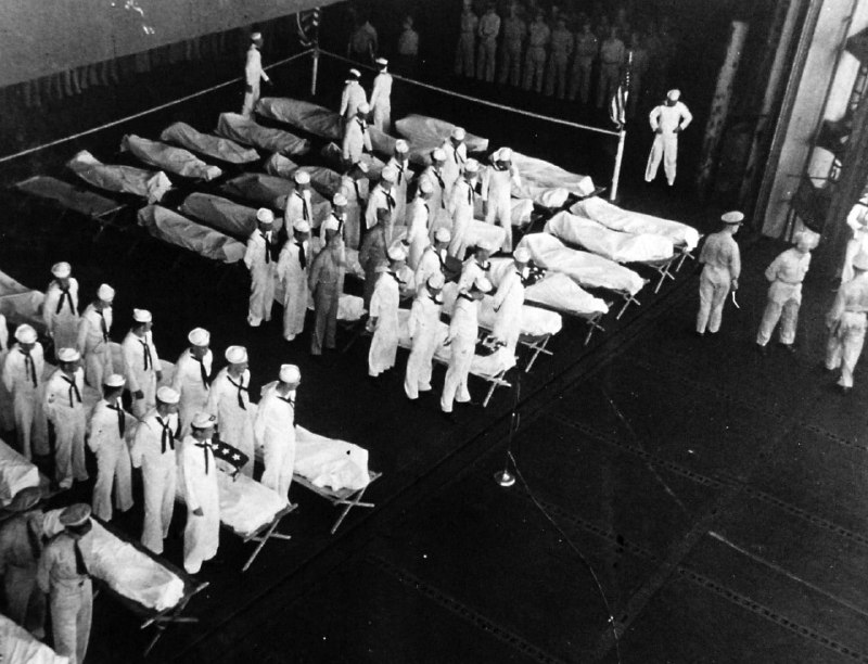 海葬，1945 年 6 月