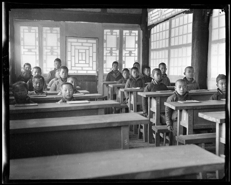 1918年，北京，半日制学校，模范讲堂