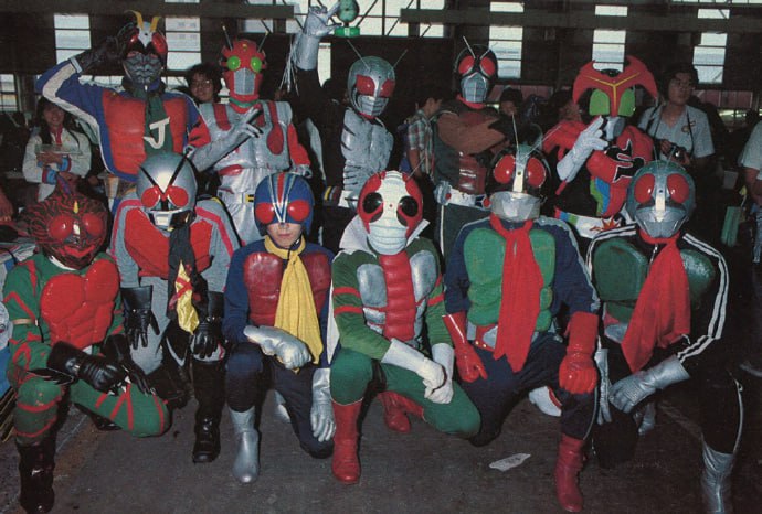 日本80年代漫展上的同人摊子