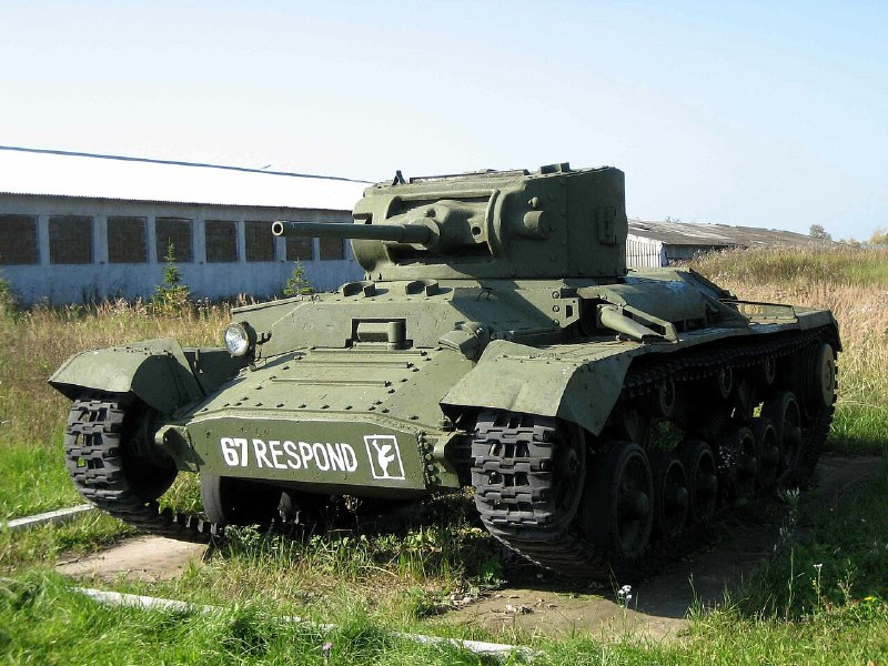 #武器 步兵坦克三型，瓦伦丁坦克是英国于第二次世界大战期间所生产之步兵坦克