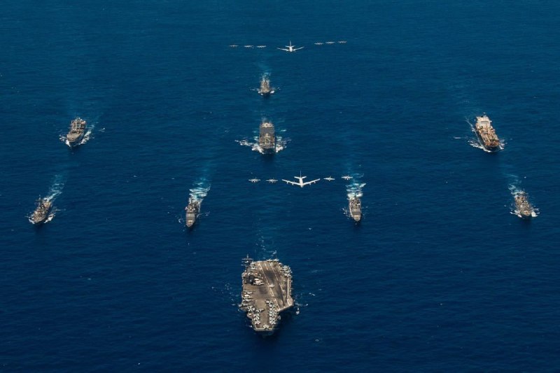 2007年，太平洋，美国海军勇敢之盾军演上登场的武器装备