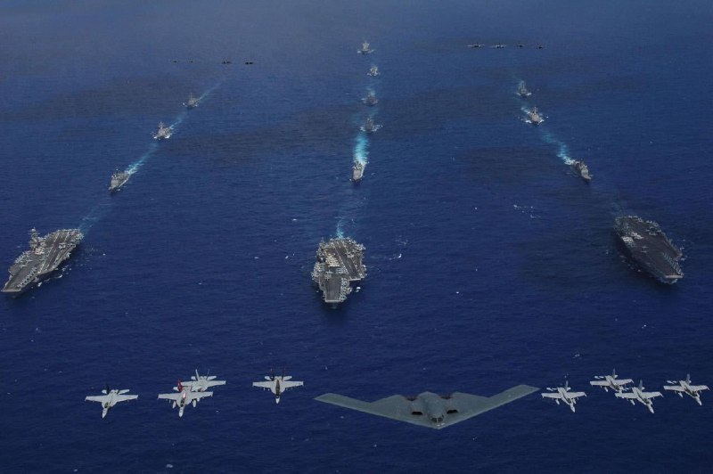 2007年，太平洋，美国海军勇敢之盾军演上登场的武器装备