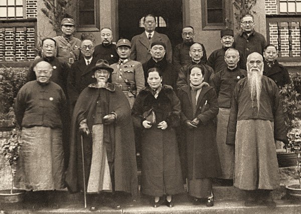 一张宋庆龄与国民党元老们的合影