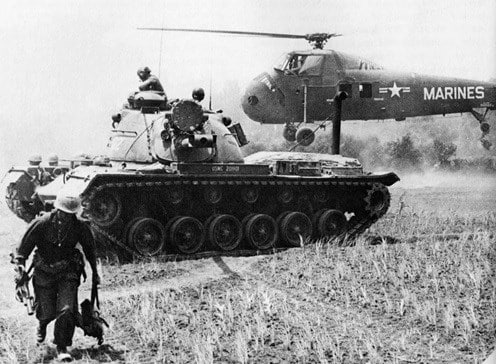 星光行动，1965年8月，美国海军陆战队发动了美国在越南战争中的第一次大规模地面攻势，目标是越南南部楚莱附近的越共游击队