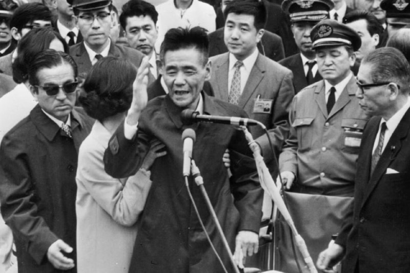 #人物 横井庄一（よこい しょういち、1915年3月31日—1997年9月22日）是第二次世界大战时原大日本帝国皇军的一名军曹