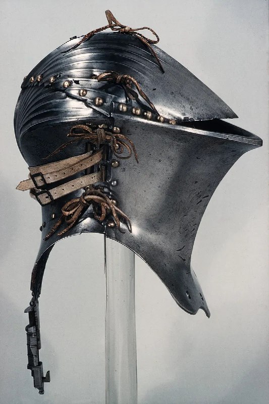 和平之战头盔 (Stechhelm)，德国，可能是纽伦堡，1500年