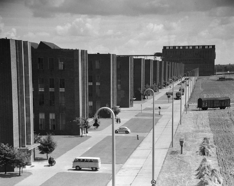 大众汽车的主要工厂，德国沃尔夫斯堡，1951 年 7 月