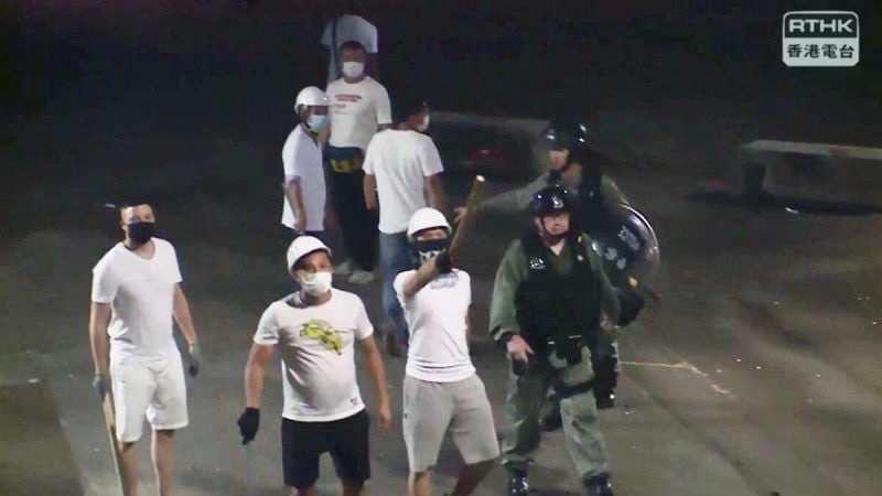 元朗暴力事件，是指2019年7月21日“五大诉求”游行的当晚及次日凌晨发生在香港新界元朗区的暴力袭击事件