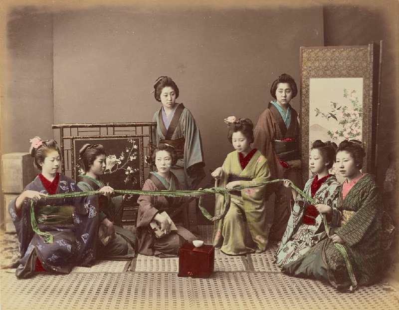 日本女孩玩游戏，1880年
